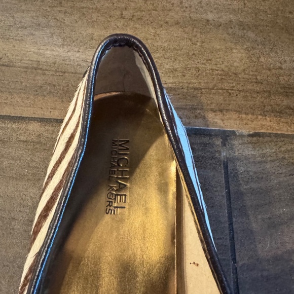 AUTHENTIC MICHAEL KORS Zebra print flats - Picture 3 of 5